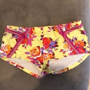 Betsey Johnson swimsuit bikini